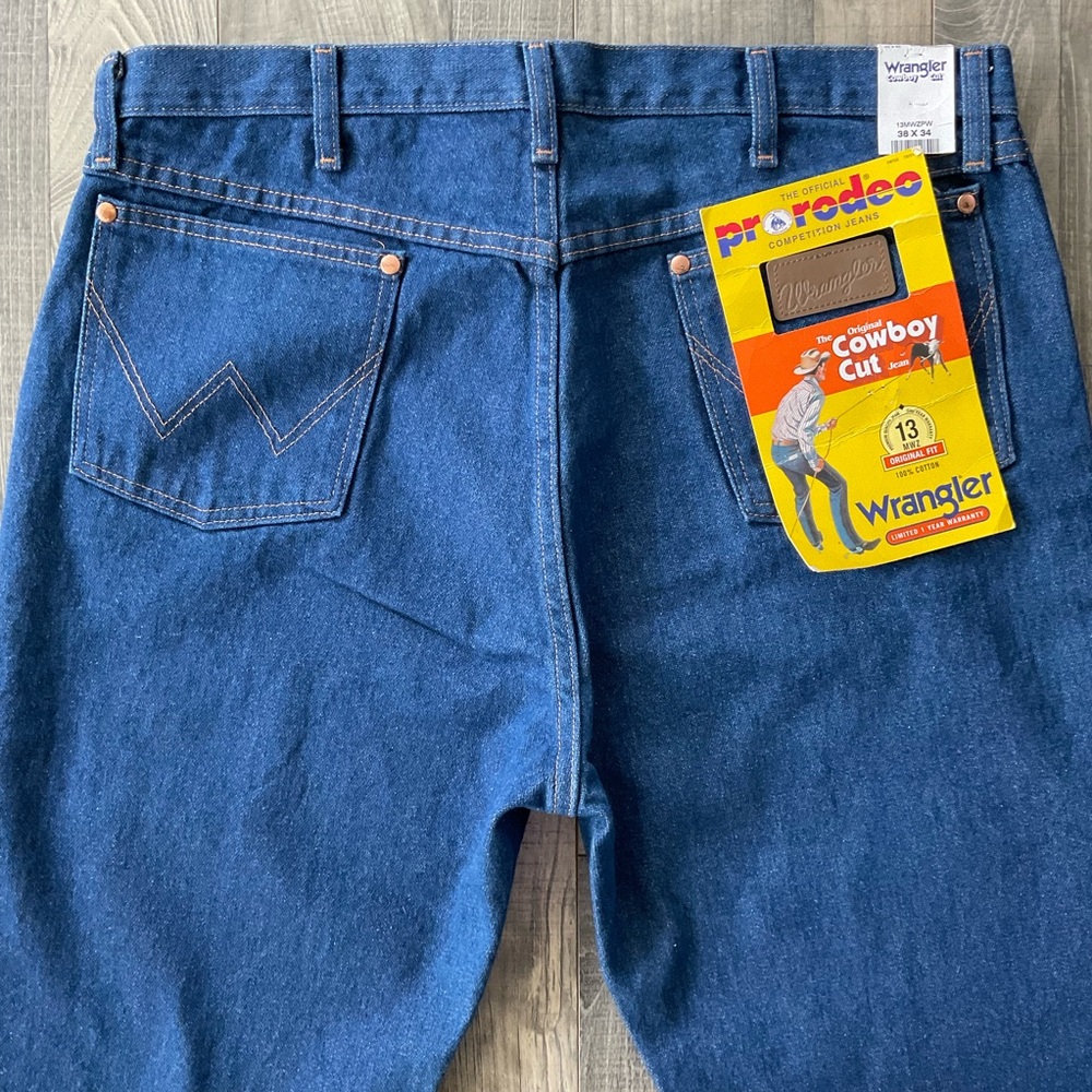 38x34 NWT Wrangler Cowboy Cut Original Jeans 
PR Rodeo Competition
Blue
13MWZPW